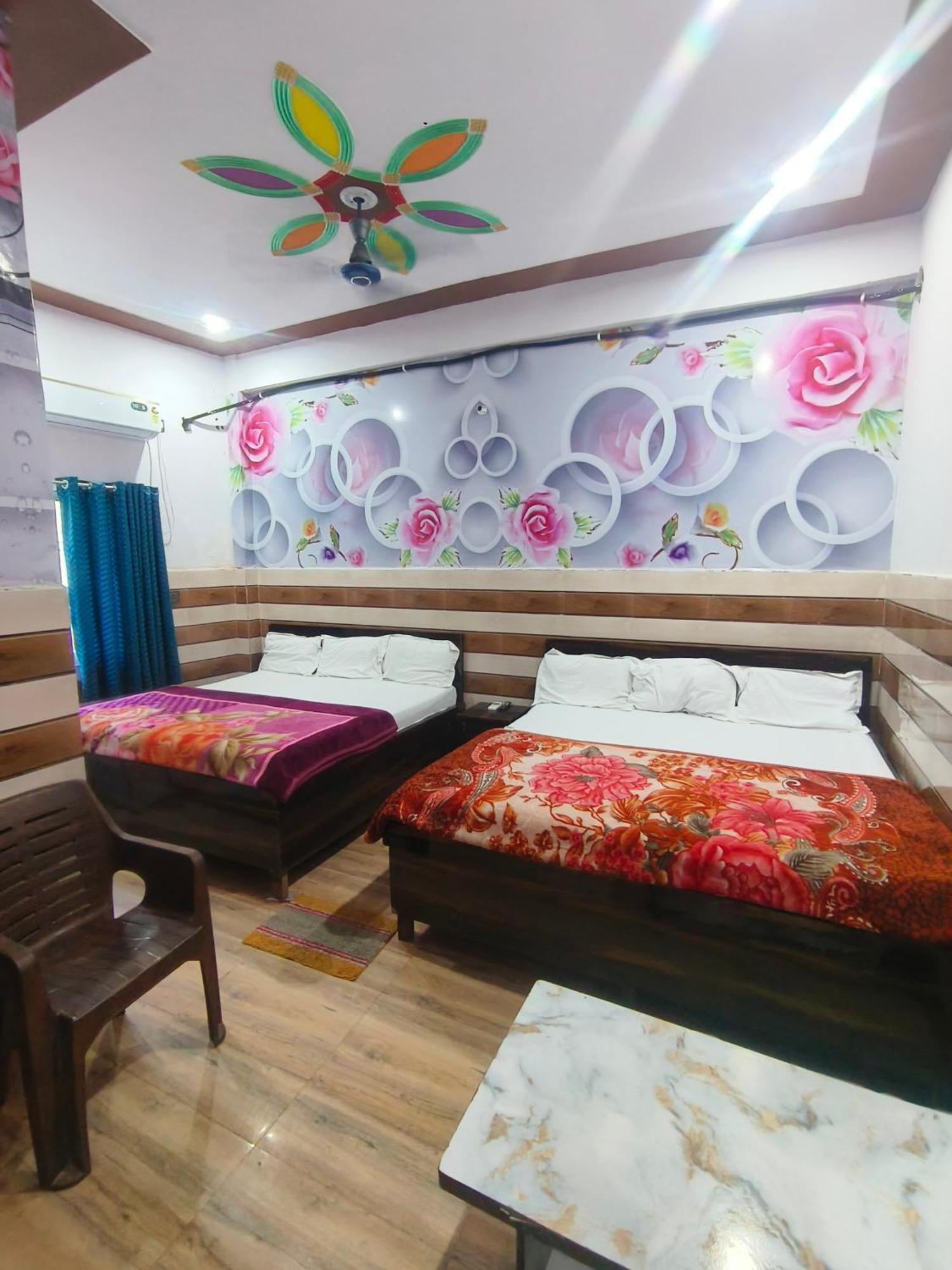 K.D.Dham-Near Prem Mandir Hotel Vrindavan Luaran gambar