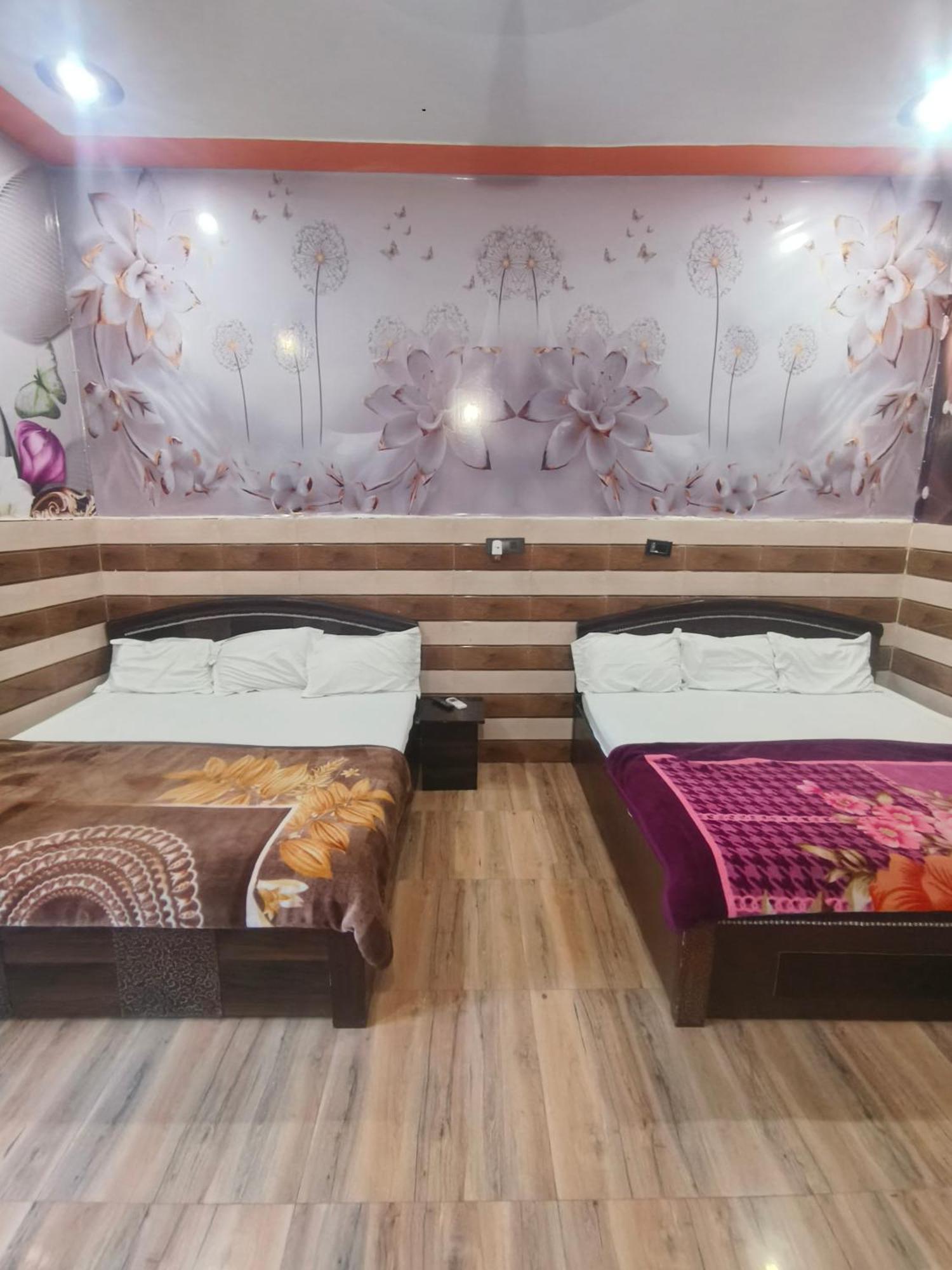 K.D.Dham-Near Prem Mandir Hotel Vrindavan Luaran gambar