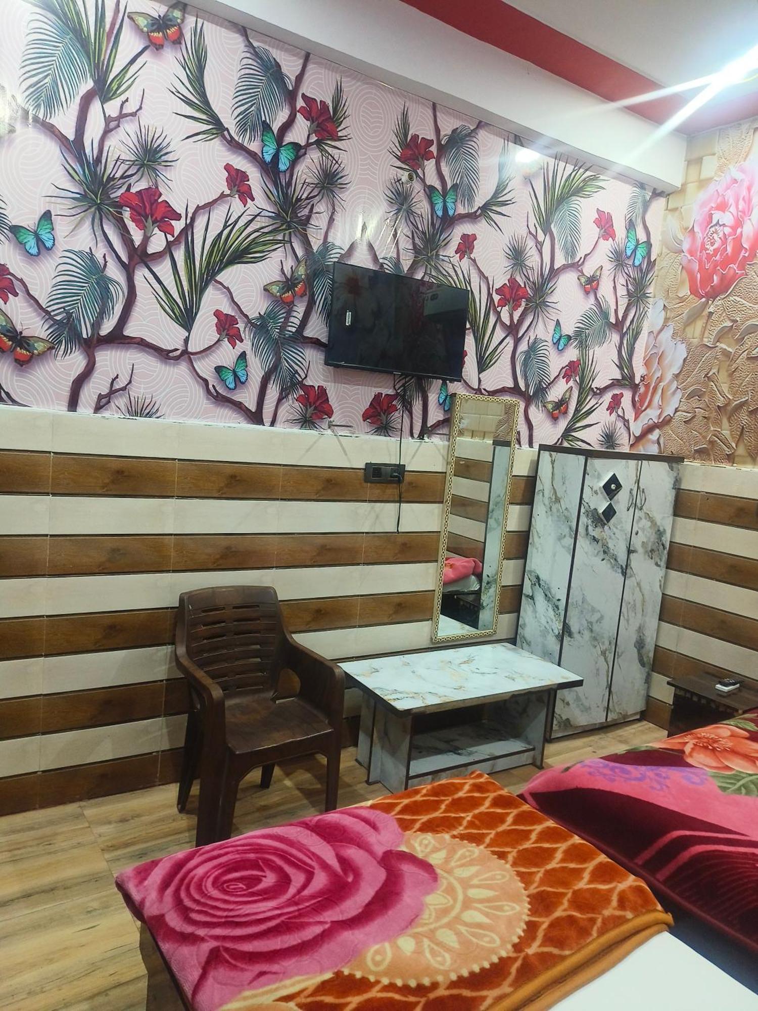 K.D.Dham-Near Prem Mandir Hotel Vrindavan Luaran gambar