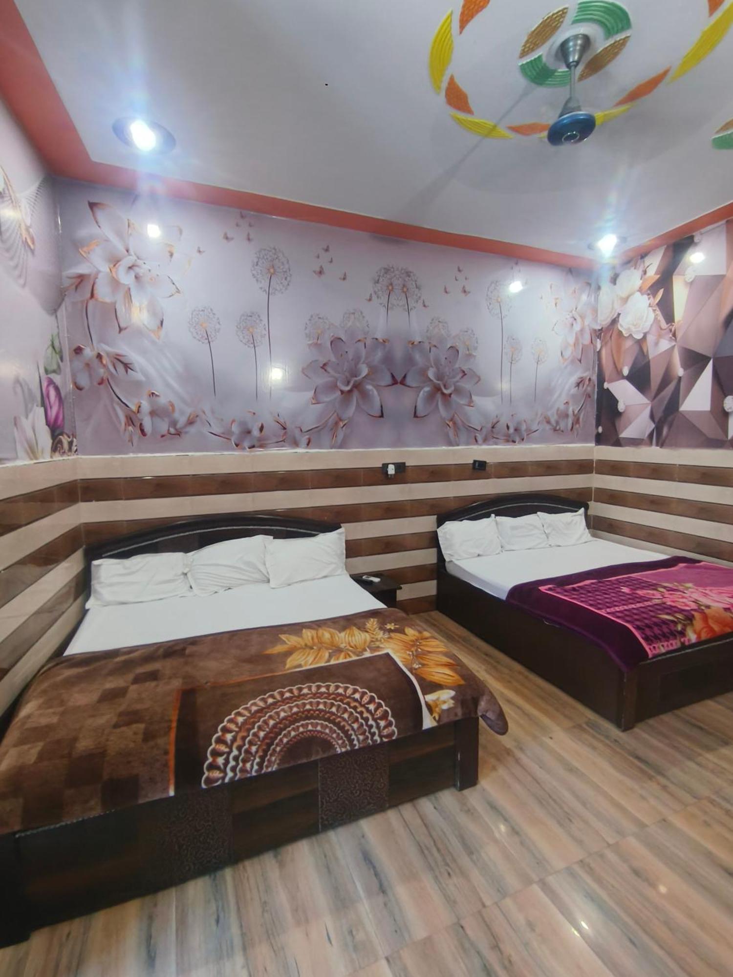 K.D.Dham-Near Prem Mandir Hotel Vrindavan Luaran gambar