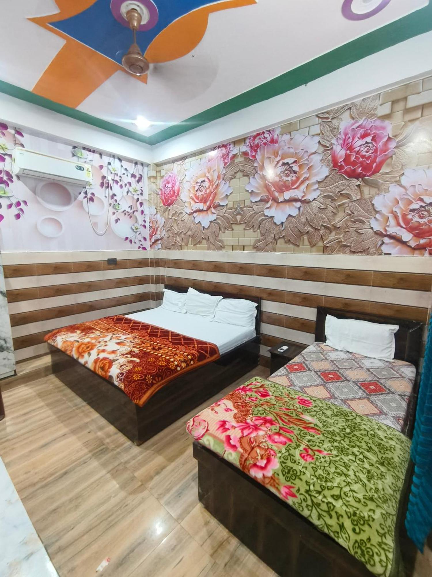 K.D.Dham-Near Prem Mandir Hotel Vrindavan Luaran gambar