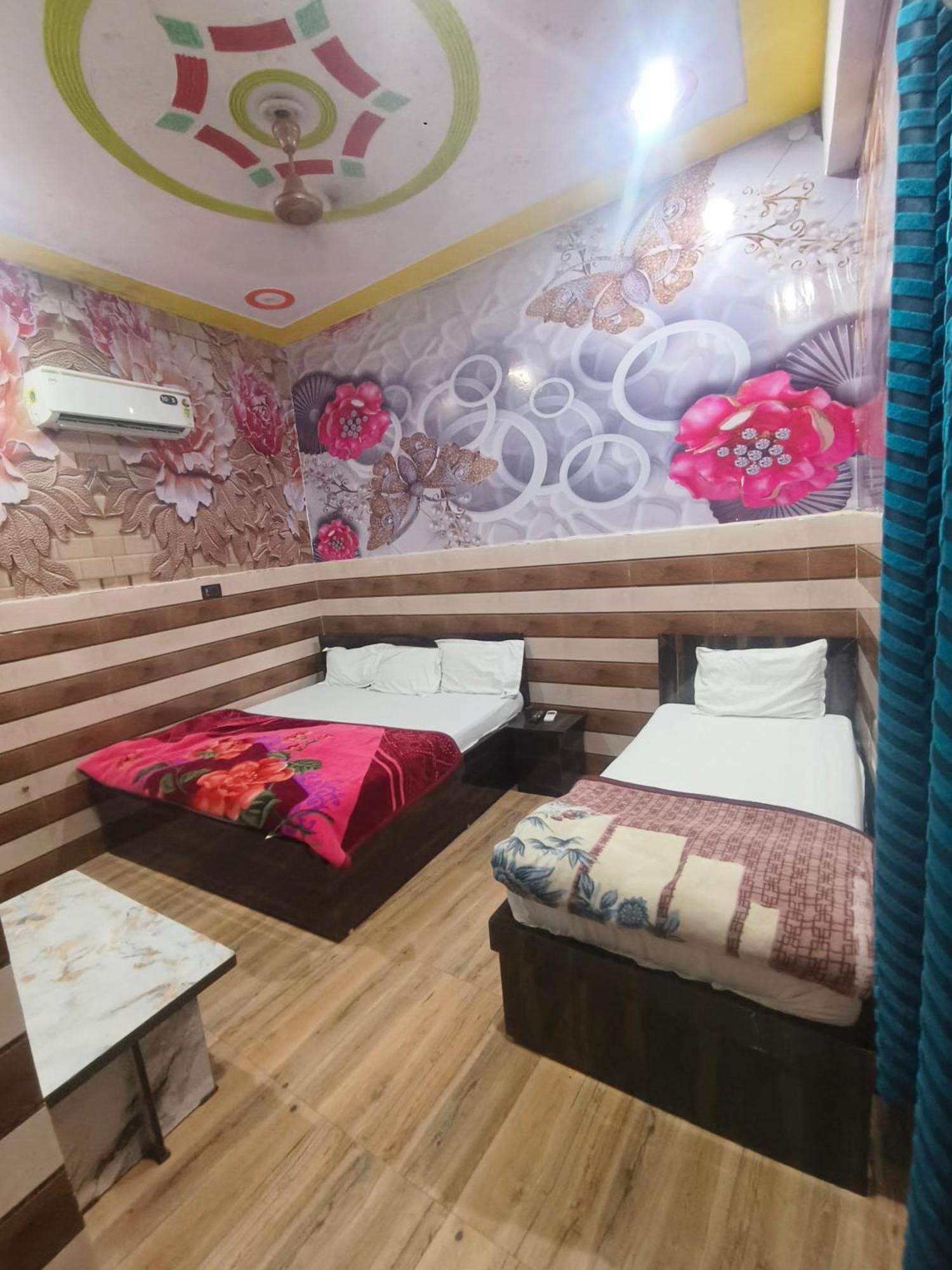 K.D.Dham-Near Prem Mandir Hotel Vrindavan Luaran gambar
