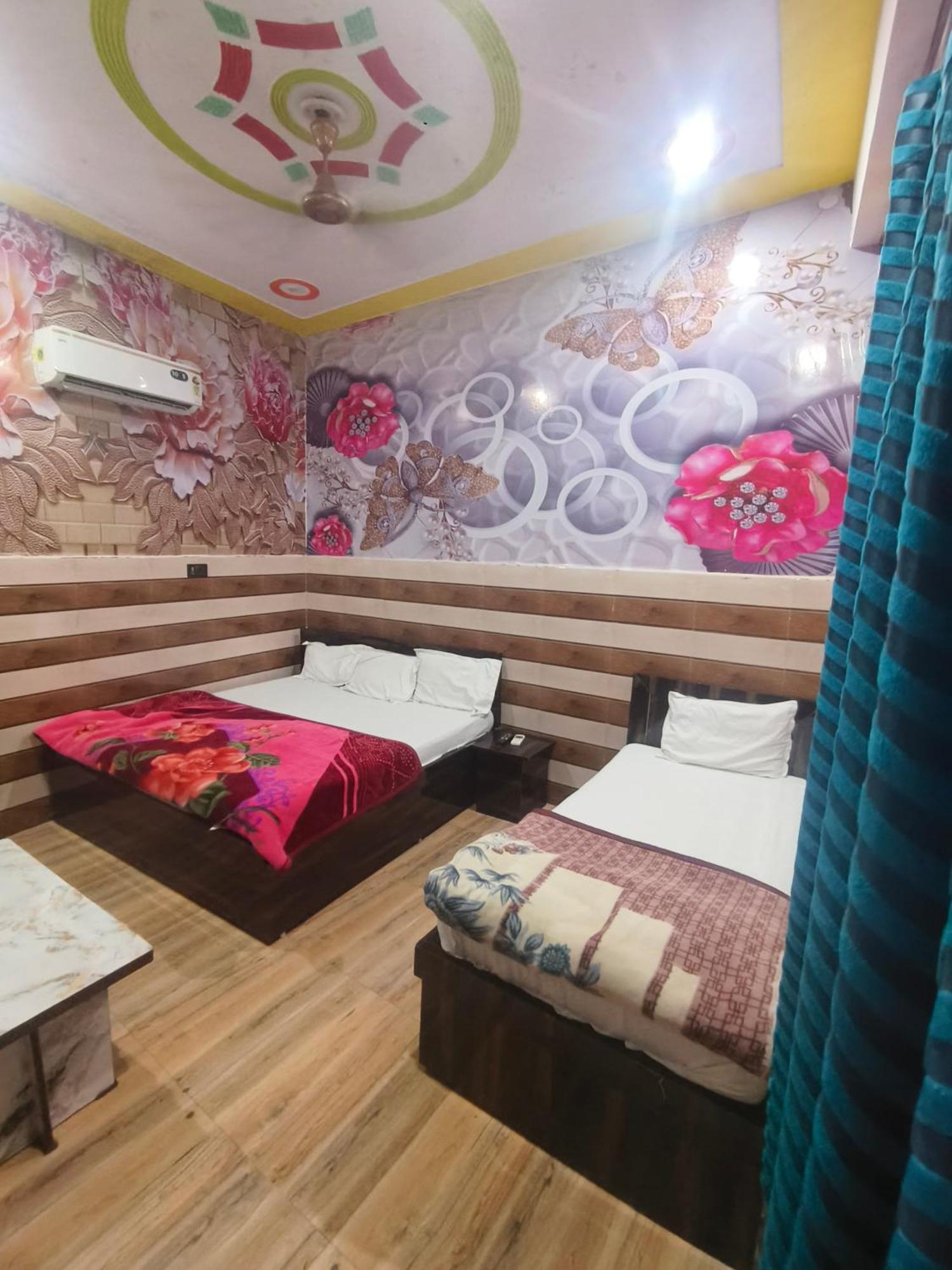 K.D.Dham-Near Prem Mandir Hotel Vrindavan Luaran gambar