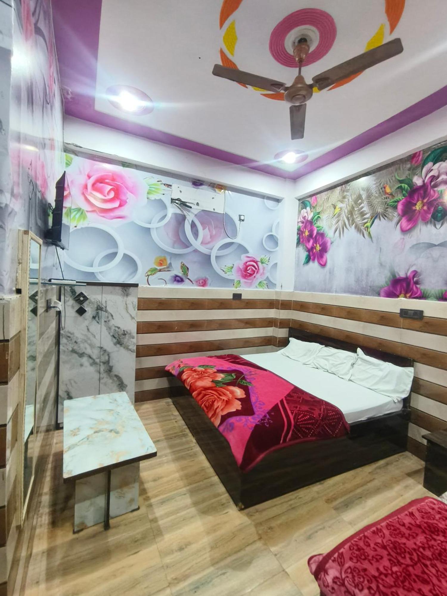K.D.Dham-Near Prem Mandir Hotel Vrindavan Luaran gambar