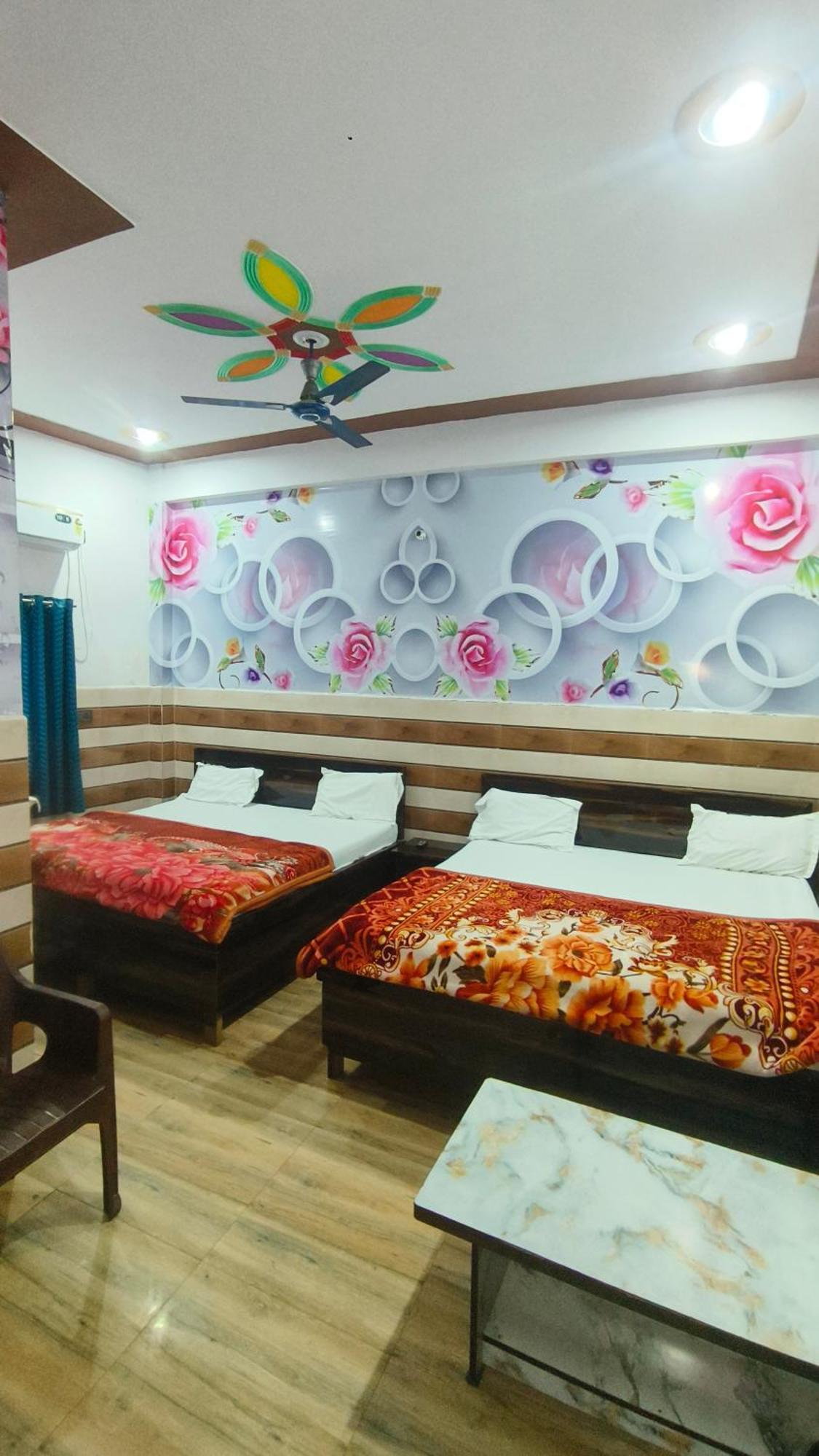 K.D.Dham-Near Prem Mandir Hotel Vrindavan Luaran gambar