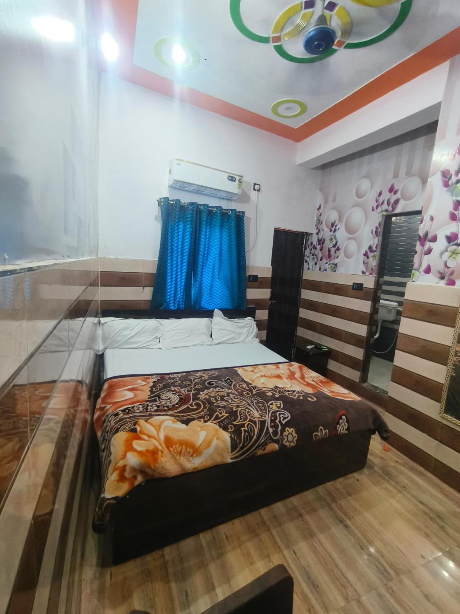 K.D.Dham-Near Prem Mandir Hotel Vrindavan Luaran gambar