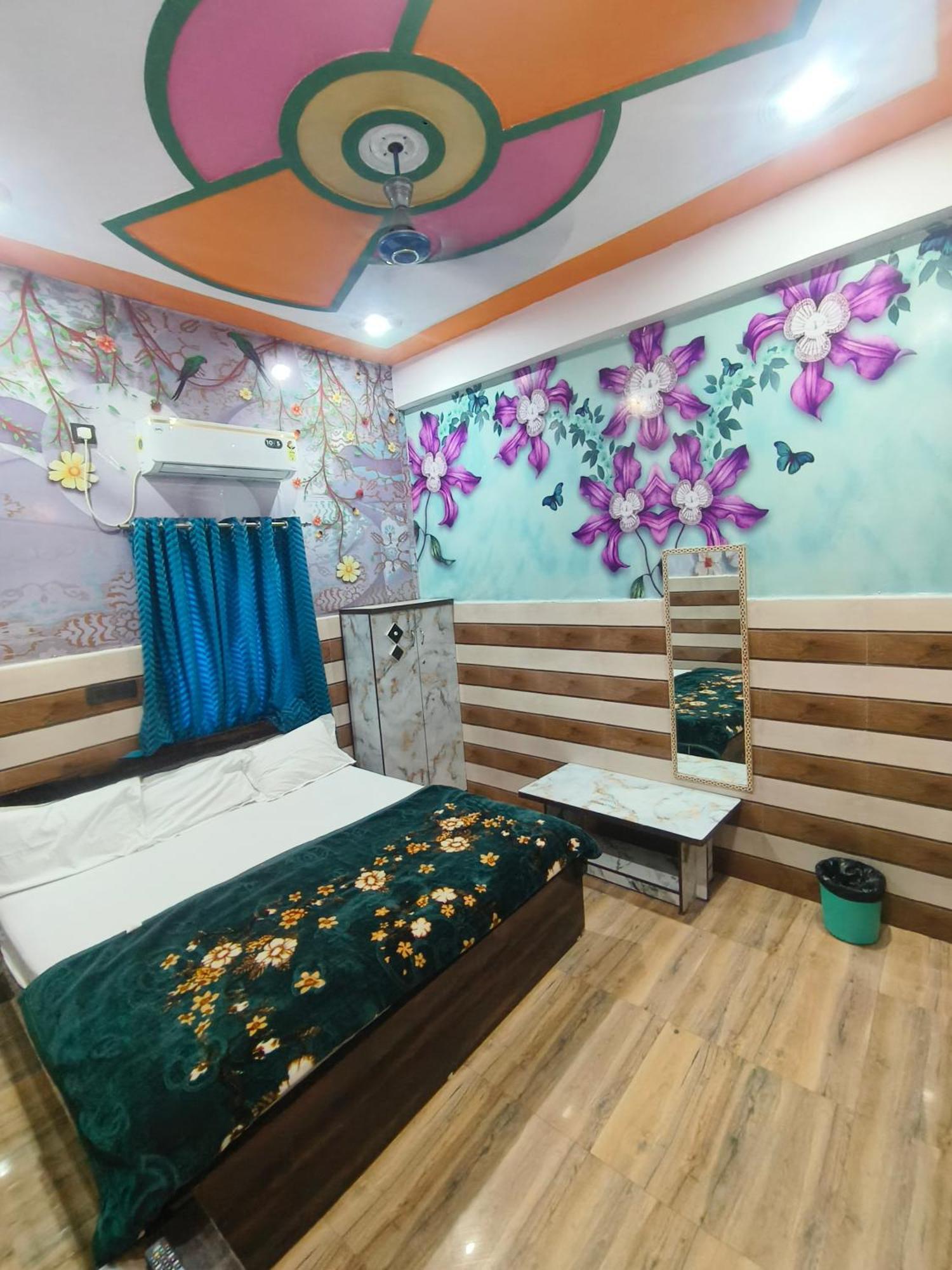 K.D.Dham-Near Prem Mandir Hotel Vrindavan Luaran gambar